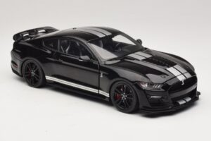 Ford Mustang Shelby GT500 S550 Czarny IXO 1:18 U18RDC002-FO Metal — zdjęcie 6 z 8