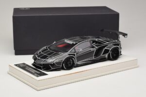 Lamborghini Aventador Liberty Walk TRON Błyszczący Czarny JUC 1:18 J32-14 Żywica — zdjęcie 7 z 7