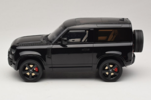 Land Rover Defender 90 L663 P400 X-Dynamic HSE Santorini Black GT Spirit 1:18 GT992 Żywica — zdjęcie 3 z 6