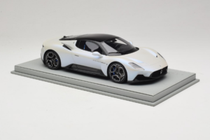 Maserati MC20 Bianco Audace BBR 1:18 P18191AMAS Żywica — zdjęcie 5 z 6