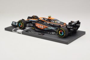 McLaren MCL36 #4 L. Norris Abu Dhabi GP 2022 Minichamps 1:18 537224004 Żywica — zdjęcie 5 z 7