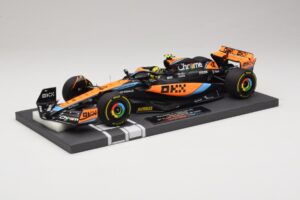 McLaren MCL60 #4 L. Norris 2nd Place Hungarian GP 2023 Minichamps 1:18 537233004 Żywica