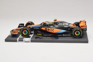 McLaren MCL60 #4 L. Norris 2nd Place Hungarian GP 2023 Minichamps 1:18 537233004 Żywica — zdjęcie 3 z 7