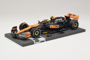 McLaren MCL60 #4 L. Norris 2nd Place Japanese GP 2023 Minichamps 1:18 537233504 Żywica
