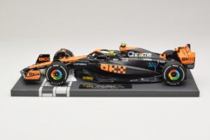 McLaren MCL60 #4 L. Norris 2nd Place Japanese GP 2023 Minichamps 1:18 537233504 Żywica — zdjęcie 3 z 7