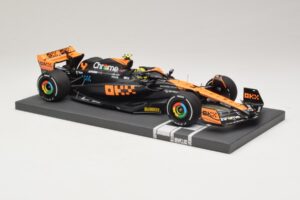McLaren MCL60 #4 L. Norris 2nd Place Japanese GP 2023 Minichamps 1:18 537233504 Żywica — zdjęcie 4 z 7