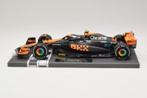 McLaren MCL60 #4 L. Norris 2nd Place Singapore GP 2023 Minichamps 1:18 537233404 Żywica — zdjęcie 3 z 7