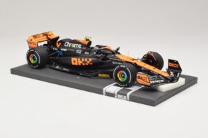 McLaren MCL60 #4 L. Norris 2nd Place Singapore GP 2023 Minichamps 1:18 537233404 Żywica — zdjęcie 4 z 7