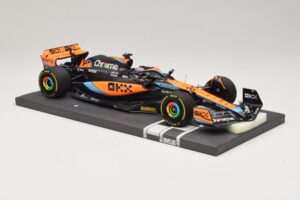 McLaren MCL60 #81 O. Piastri Hungarian GP 2023 Minichamps 1:18 537233081 Żywica — zdjęcie 4 z 7