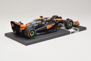 McLaren MCL60 #81 O. Piastri Japanese GP 2023 Minichamps 1:18 537233581 Żywica — zdjęcie 2 z 7