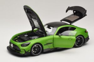 Mercedes AMG GT Black Series C190 Matt Green Metallic Minichamps 1:18 110032022 Metal — zdjęcie 2 z 8