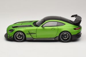 Mercedes AMG GT Black Series C190 Matt Green Metallic Minichamps 1:18 110032022 Metal — zdjęcie 4 z 8