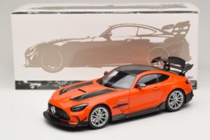Mercedes AMG GT Black Series C190 Pomarańczowy z Srebrnymi Felgami Minichamps 1:18 110032024 Metal — zdjęcie 8 z 8