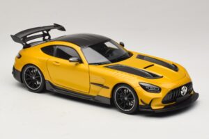 Mercedes AMG GT Black Series C190 Solarbeam Yellow Metallic Minichamps 1:18 110032021 Metal — zdjęcie 6 z 8