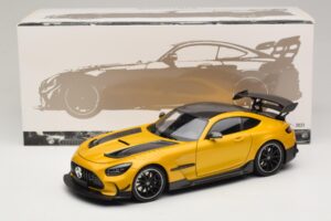 Mercedes AMG GT Black Series C190 Solarbeam Yellow Metallic Minichamps 1:18 110032021 Metal — zdjęcie 8 z 8