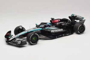 Mercedes AMG Petronas W15 E Performance G. Russell 2024 Minichamps 1:18 110240163 Żywica