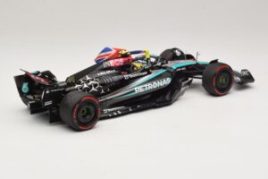 Mercedes AMG Petronas W15 E Performance L. Hamilton Winner British GP 2024 Minichamps 1:18 110241244 Żywica — zdjęcie 2 z 7