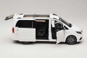 Mercedes V-Class W447 AMG Line Biały Norev 1:18 183876 Metal — zdjęcie 4 z 8