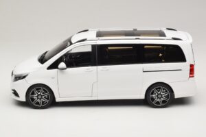 Mercedes V-Class W447 AMG Line Biały Norev 1:18 183876 Metal — zdjęcie 5 z 8