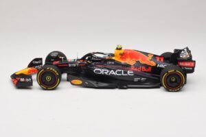 Oracle Red Bull Racing RB18 S. Perez Winner Monaco GP 2022 Minichamps 1:18 110220711 Żywica — zdjęcie 3 z 7