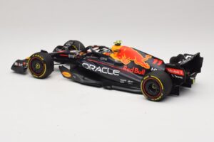 Oracle Red Bull Racing RB18 S. Perez Winner Monaco GP 2022 Minichamps 1:18 110220711 Żywica — zdjęcie 5 z 7