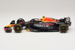 Oracle Red Bull Racing RB19 S. Perez Abu Dhabi GP 2023 Minichamps 1:18 110232311 Żywica — zdjęcie 3 z 7