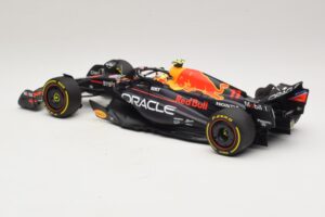 Oracle Red Bull Racing RB19 S. Perez Abu Dhabi GP 2023 Minichamps 1:18 110232311 Żywica — zdjęcie 5 z 7