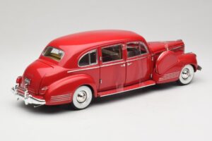 Packard Super Eight One-Eighty Czerwony Greenlight 1:18 12971 Metal — zdjęcie 2 z 6