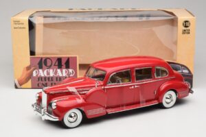 Packard Super Eight One-Eighty Czerwony Greenlight 1:18 12971 Metal — zdjęcie 6 z 6