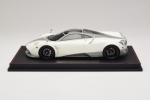 Pagani Huayra Luminous Green AB 1:18 REMC041 Żywica