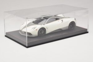 Pagani Huayra Luminous Green AB 1:18 REMC041 Żywica — zdjęcie 6 z 7