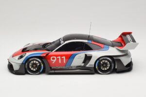 Porsche 911 992 GT3 R Rennsport GT Spirit 1:18 GT495 Żywica — zdjęcie 3 z 6