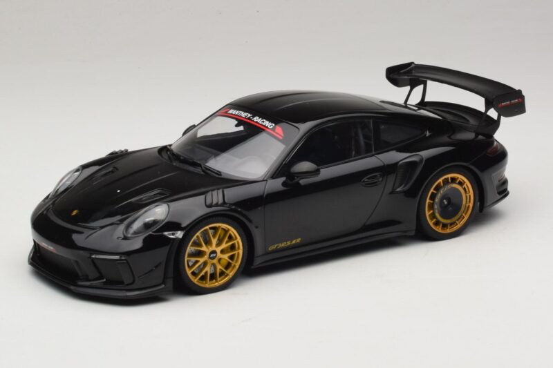 Porsche 911 992 GT3 RS Manthey Racing Czarny ze Złotymi Felgami Minichamps 1:18 MR-911-GT3RS-1804 Metal