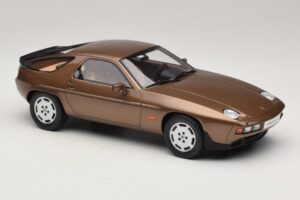 Porsche 928 S Tobacco Metallic GT Spirit 1:18 GT1005 Żywica — zdjęcie 4 z 6