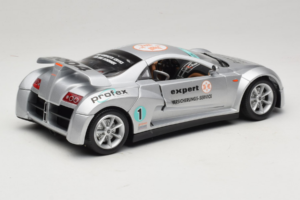 Giugiaro Prima Srebrny Bburago 1:18 33130 Metal — zdjęcie 3 z 8