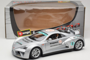 Giugiaro Prima Srebrny Bburago 1:18 33130 Metal — zdjęcie 8 z 8