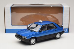 Renault 11 GTL Taxi James Bond MCG 1:18 MCG18833 Metal — zdjęcie 6 z 6