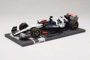 Scuderia AlphaTauri AT04 D. Ricciardo Hungarian GP 2023 Minichamps 1:18 117231203 Żywica