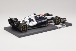 Scuderia AlphaTauri AT04 D. Ricciardo Hungarian GP 2023 Minichamps 1:18 117231203 Żywica — zdjęcie 2 z 7