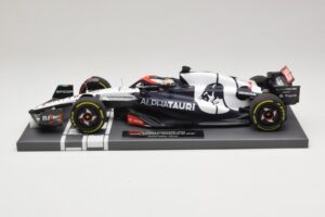 Scuderia AlphaTauri AT04 D. Ricciardo Hungarian GP 2023 Minichamps 1:18 117231203 Żywica — zdjęcie 3 z 7