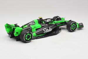 Stake Kick Sauber C44 G. Zhou Emilia Romagna GP 2024 Minichamps 1:18 117240124 Żywica — zdjęcie 2 z 7