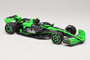 Stake Kick Sauber C44 G. Zhou Emilia Romagna GP 2024 Minichamps 1:18 117240124 Żywica — zdjęcie 4 z 7