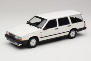 Volvo 740 GL Kombi Biały Minichamps 1:18 155171772 Metal
