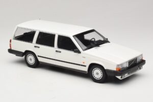 Volvo 740 GL Kombi Biały Minichamps 1:18 155171772 Metal — zdjęcie 4 z 6