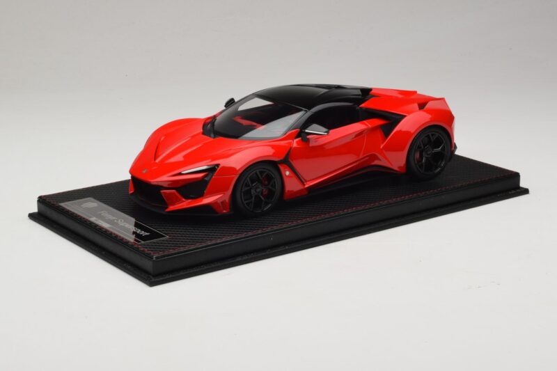 W Motors Fenyr Supersport Czerwony SophiArt 1:18 SA003-06 Żywica