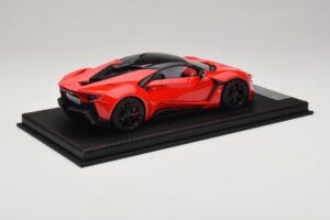 W Motors Fenyr Supersport Czerwony SophiArt 1:18 SA003-06 Żywica — zdjęcie 2 z 6