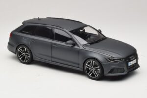 Audi RS6 C7 Avant Daytona Grey Minichamps 1:18 5011216225 Metal — zdjęcie 7 z 8