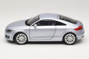 Audi TT 8N Silverblue Metallic Minichamps 1:18 100015020 Metal — zdjęcie 4 z 8