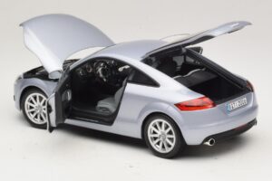 Audi TT 8N Silverblue Metallic Minichamps 1:18 100015020 Metal — zdjęcie 5 z 8