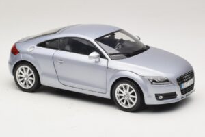 Audi TT 8N Silverblue Metallic Minichamps 1:18 100015020 Metal — zdjęcie 6 z 8